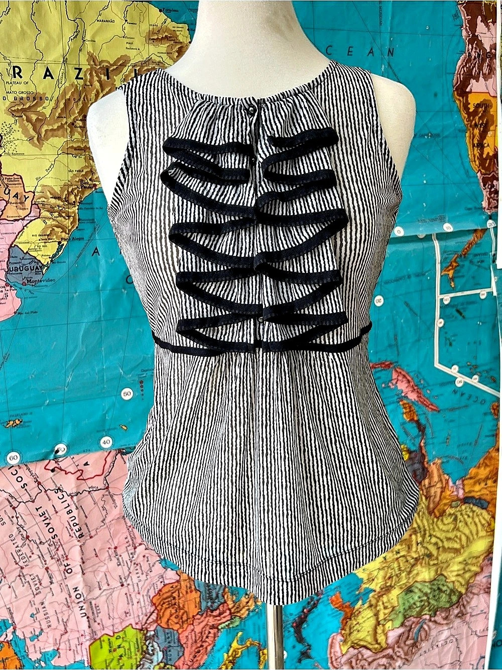 The Limited Striped Ruffle Front Top in Black & White Size Medium